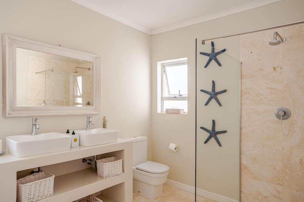 La Petite Baleine Oceanfront Luxury Villa De Kelders Exterior foto